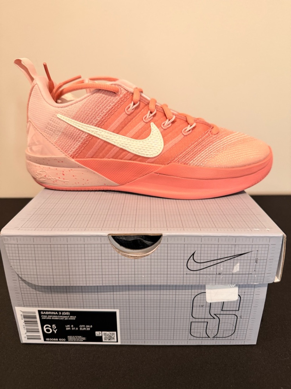 Nike Sabrina 3
